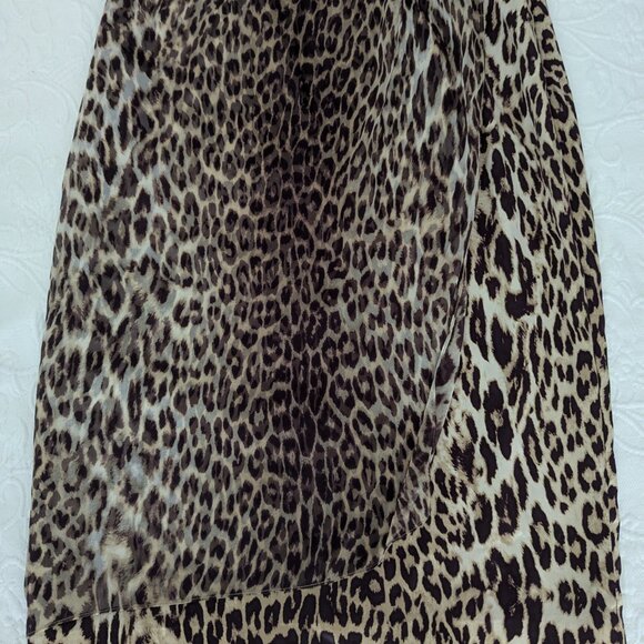 Elie Tahari gorgeous dress. Animal print. - Picture 4 of 9